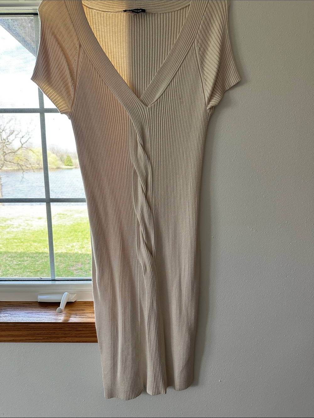Ribbed V-Neck Short Sleeve knit dress in Cream